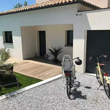 Semesterbostad Stunning Family With Pool In Cap D'agde
