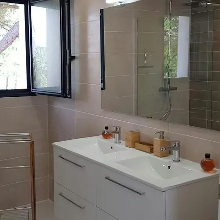 Vakantiehuis Stunning Family With Pool In Cap D'agde *