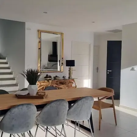 Feriehus Stunning Family With Pool In Cap D'agde *