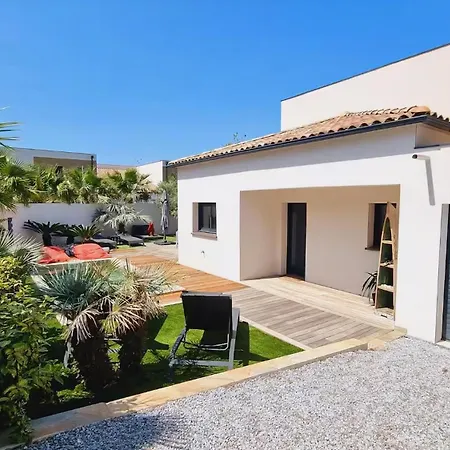 Stunning Family With Pool In Cap D'agde Vakantiehuis *