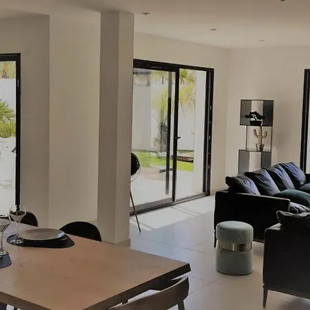 Stunning Family With Pool In Cap D'agde * Agde