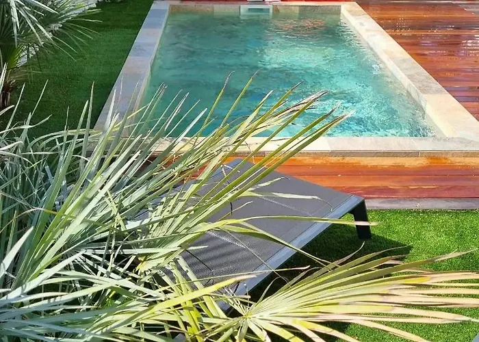 Stunning Family With Pool In Cap D'agde Semesterbostad